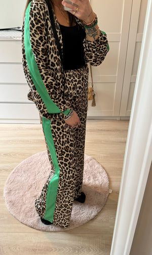 Leopard pak satin green