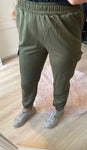 Cargo kaki