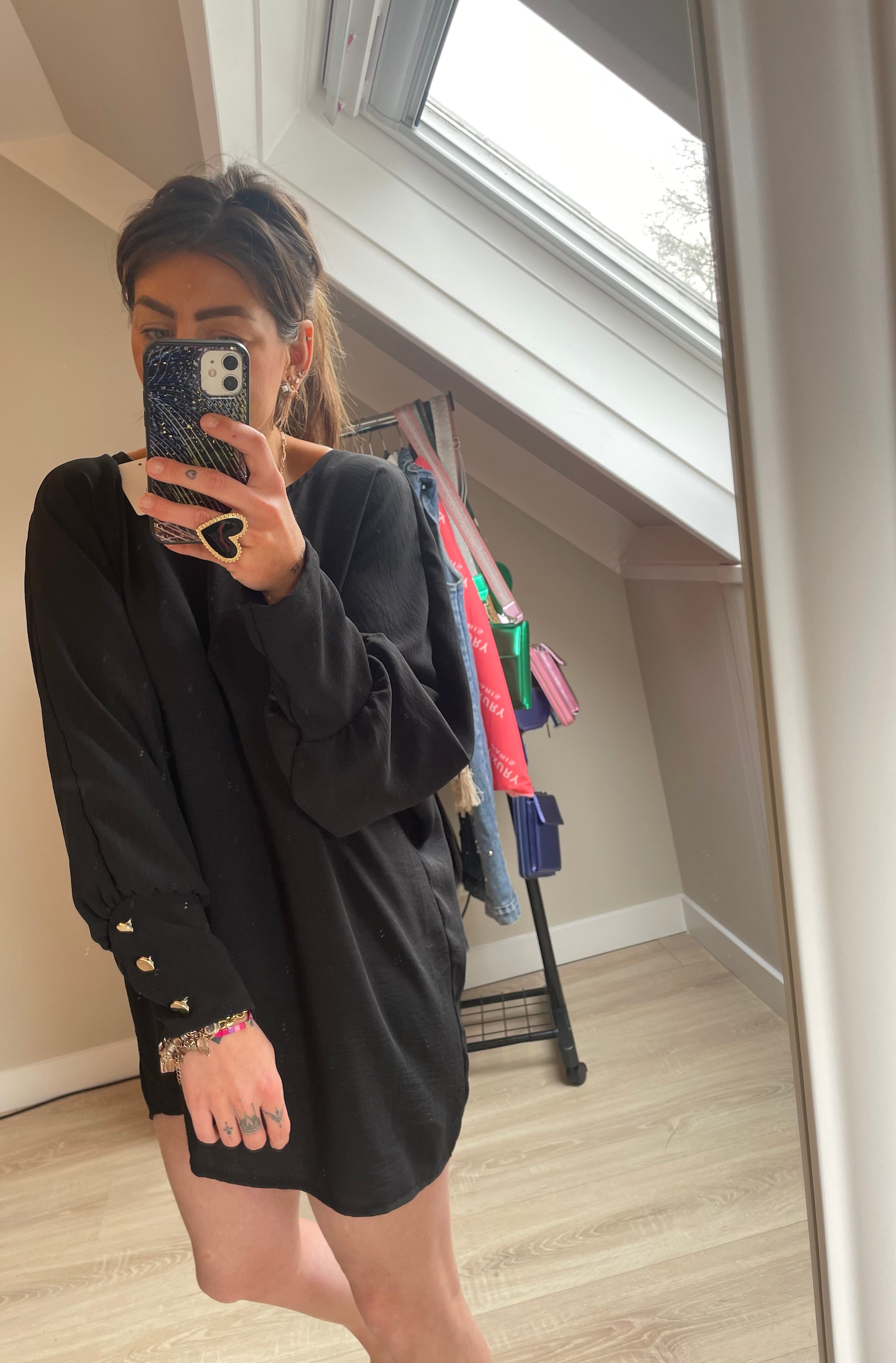 Shirtdress met open rug zwart